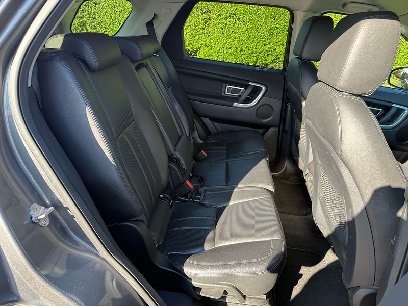 Land Rover TD4 HSE SUV 2.0 Automatic Diesel
