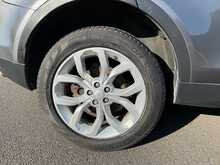 Land Rover Discovery Sport TD4 HSE 