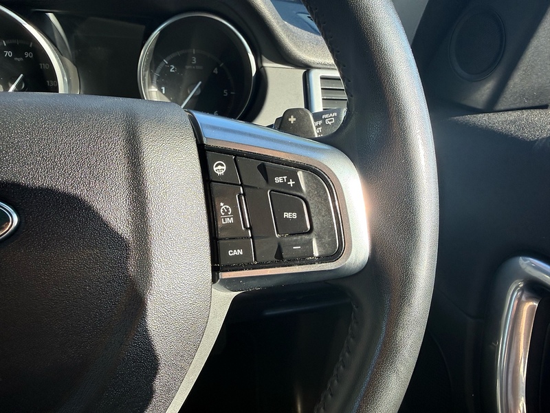 Land Rover TD4 HSE SUV 2.0 Automatic Diesel