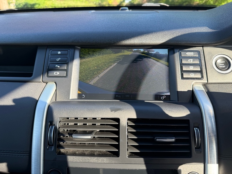 Land Rover TD4 HSE SUV 2.0 Automatic Diesel