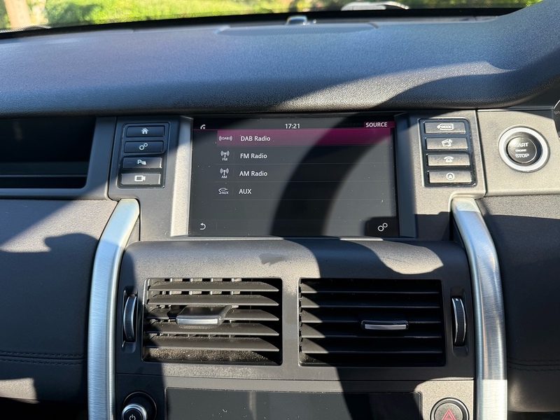 Land Rover TD4 HSE SUV 2.0 Automatic Diesel
