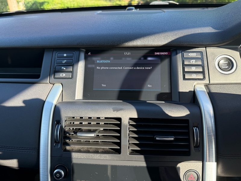 Land Rover TD4 HSE SUV 2.0 Automatic Diesel