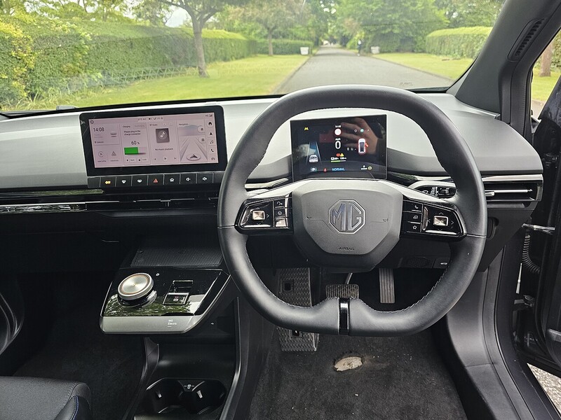 MG Trophy Long Range Hatchback 0.0 Automatic Electric