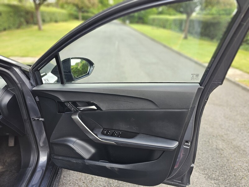 MG Trophy Long Range Hatchback 0.0 Automatic Electric