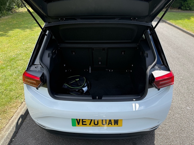 Volkswagen Pro Performance Business Hatchback 0.0 Automatic Electric