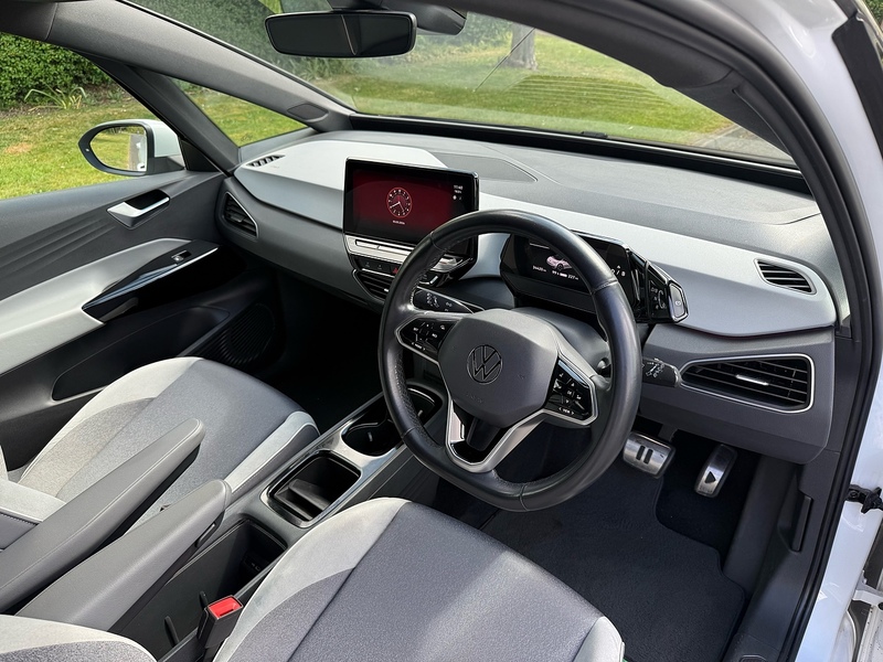 Volkswagen Pro Performance Business Hatchback 0.0 Automatic Electric