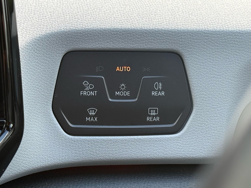 Volkswagen Pro Performance Business Hatchback 0.0 Automatic Electric