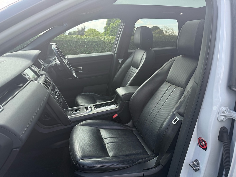 Land Rover TD4 Landmark SUV 2.0 Automatic Diesel