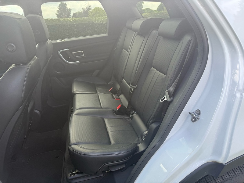 Land Rover TD4 Landmark SUV 2.0 Automatic Diesel