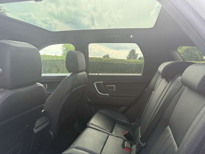Land Rover TD4 Landmark SUV 2.0 Automatic Diesel