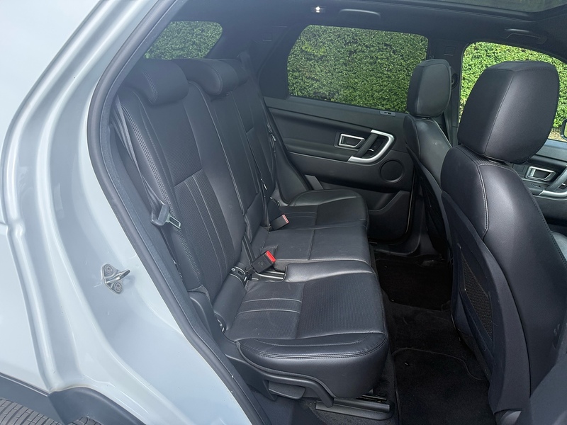 Land Rover TD4 Landmark SUV 2.0 Automatic Diesel