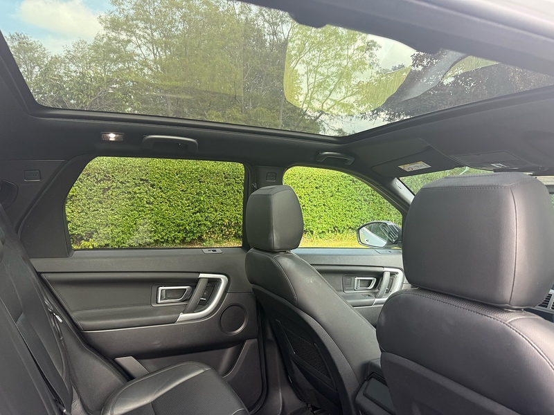 Land Rover TD4 Landmark SUV 2.0 Automatic Diesel