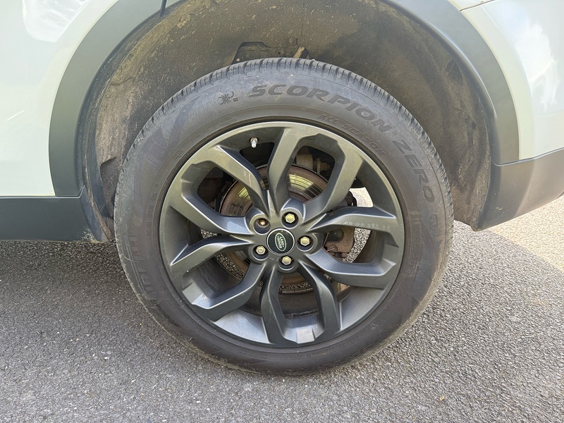 Land Rover TD4 Landmark SUV 2.0 Automatic Diesel