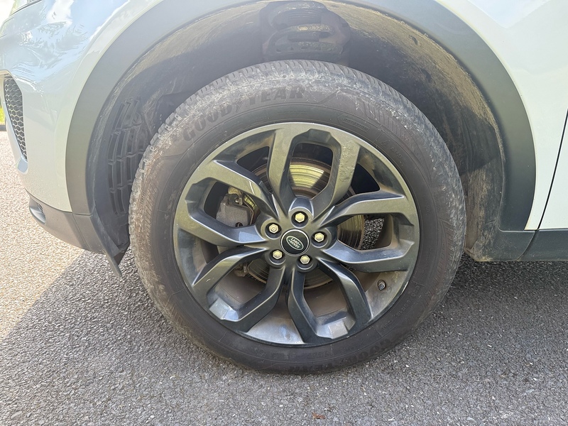 Land Rover TD4 Landmark SUV 2.0 Automatic Diesel