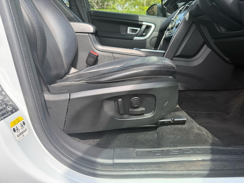Land Rover TD4 Landmark SUV 2.0 Automatic Diesel