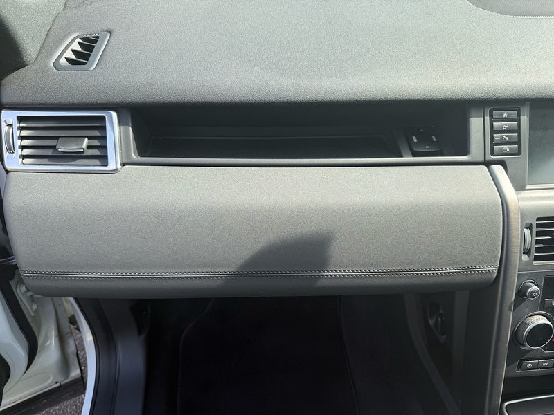 Land Rover TD4 Landmark SUV 2.0 Automatic Diesel