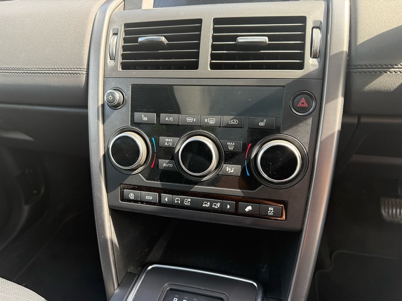 Land Rover TD4 Landmark SUV 2.0 Automatic Diesel