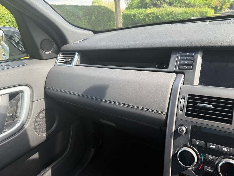 Land Rover TD4 Landmark SUV 2.0 Automatic Diesel
