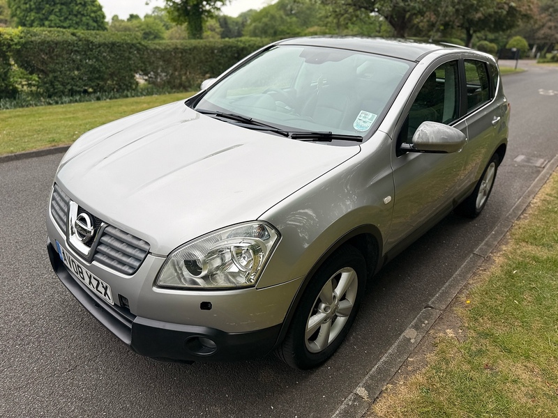 Nissan 2.0 Tekna Hatchback 5dr Petrol CVT 4WD (Nav) (198 g/km, 139 bhp)