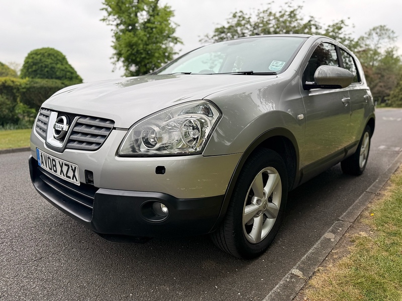 Nissan 2.0 Tekna Hatchback 5dr Petrol CVT 4WD (Nav) (198 g/km, 139 bhp)