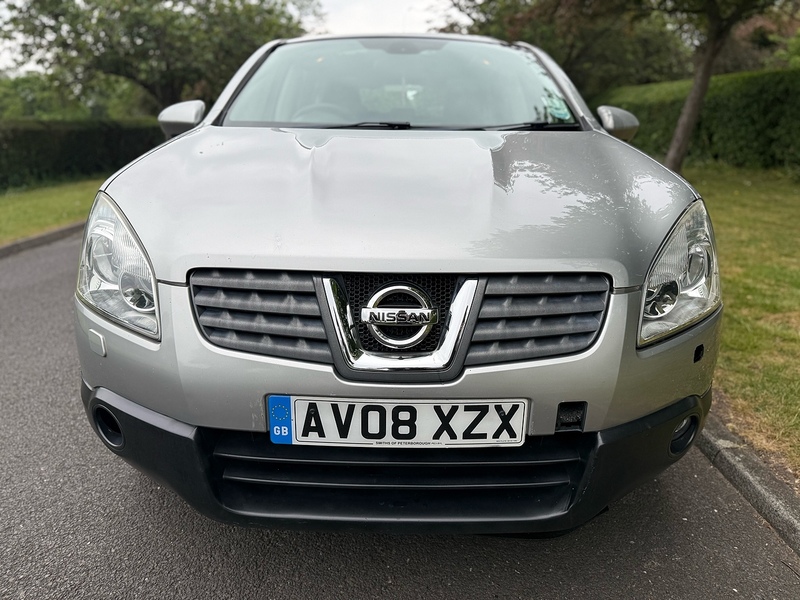 Nissan 2.0 Tekna Hatchback 5dr Petrol CVT 4WD (Nav) (198 g/km, 139 bhp)