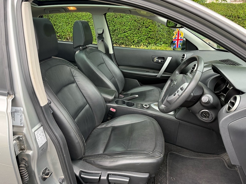 Nissan 2.0 Tekna Hatchback 5dr Petrol CVT 4WD (Nav) (198 g/km, 139 bhp)