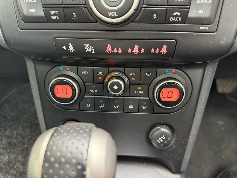 Nissan 2.0 Tekna Hatchback 5dr Petrol CVT 4WD (Nav) (198 g/km, 139 bhp)