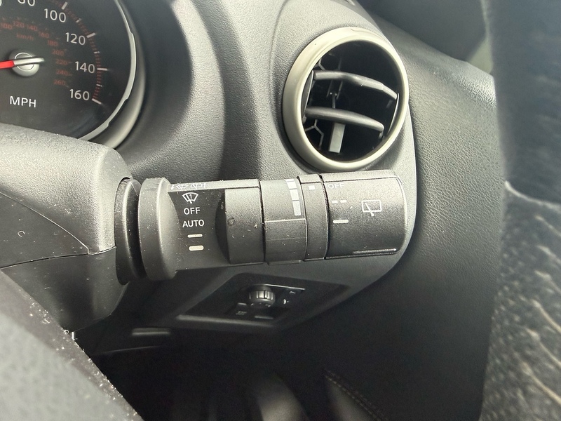 Nissan 2.0 Tekna Hatchback 5dr Petrol CVT 4WD (Nav) (198 g/km, 139 bhp)