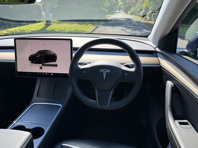 Tesla Long Range SUV 0.0 Automatic Electric