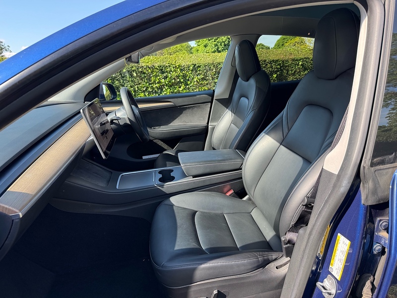 Tesla Long Range SUV 0.0 Automatic Electric
