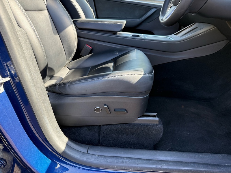 Tesla Long Range SUV 0.0 Automatic Electric