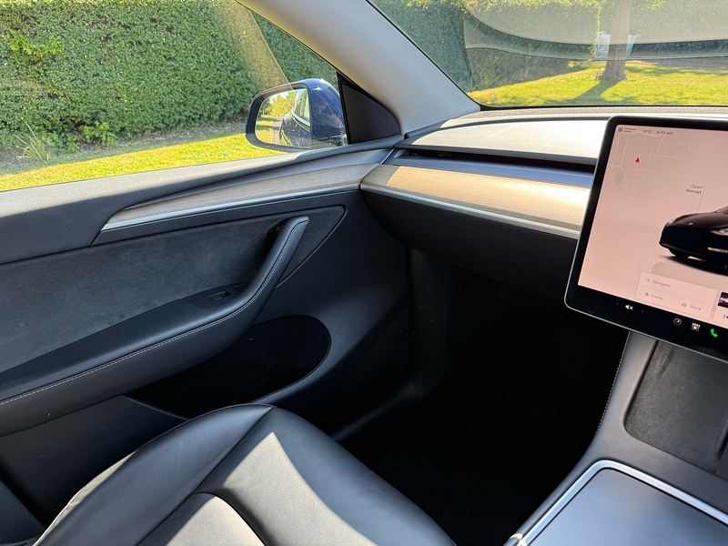 Tesla Long Range SUV 0.0 Automatic Electric