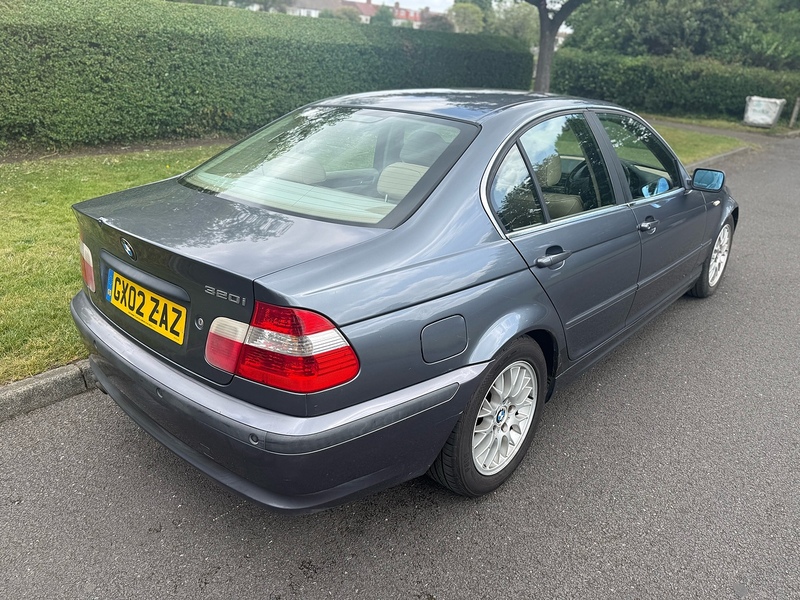 BMW 2.2 320i SE Saloon 4dr Petrol Automatic (226 g/km, 170 bhp)