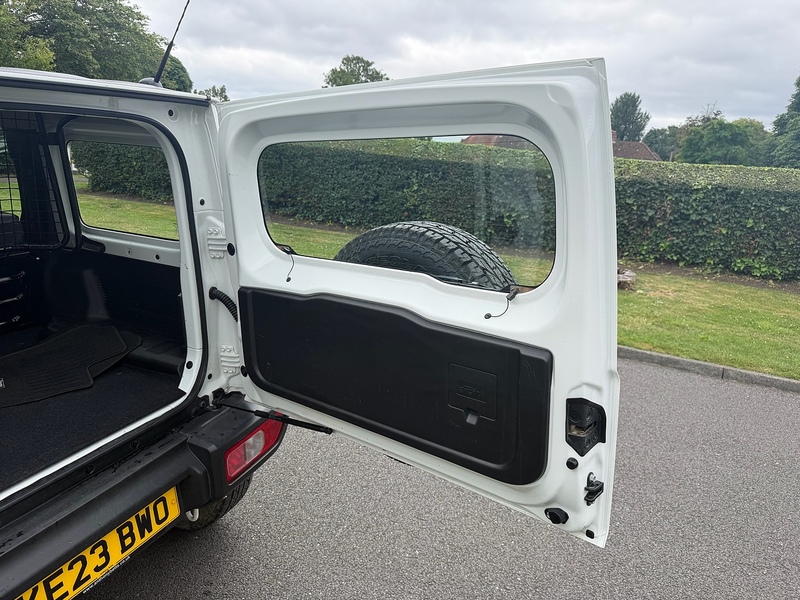 Suzuki SUV 1.5 Manual Petrol