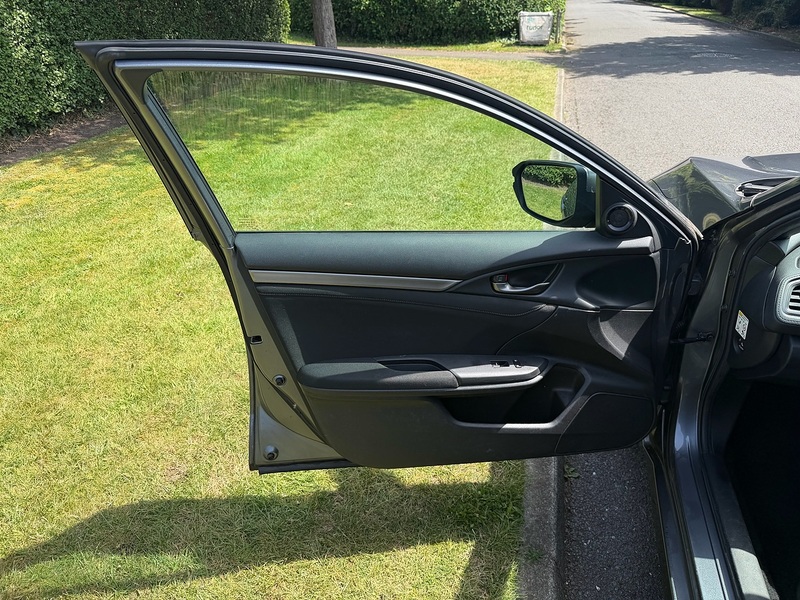 Honda VTEC Turbo SR Hatchback 1.0 Manual Petrol