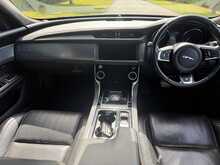 Jaguar XF i R-Sport 