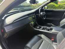 Jaguar XF i R-Sport 