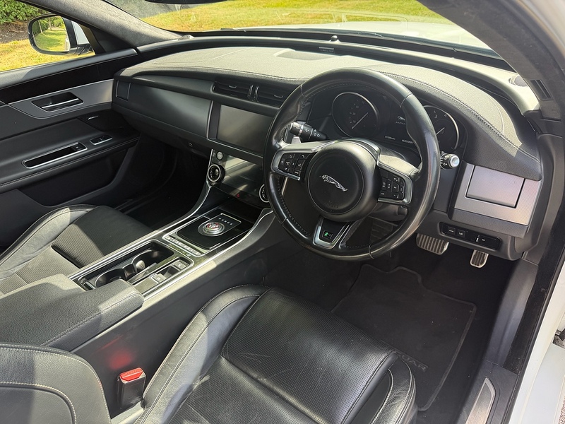 Jaguar i R-Sport Estate 2.0 Automatic Petrol