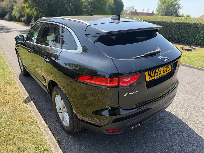 Jaguar D180 Prestige SUV 2.0 Automatic Diesel