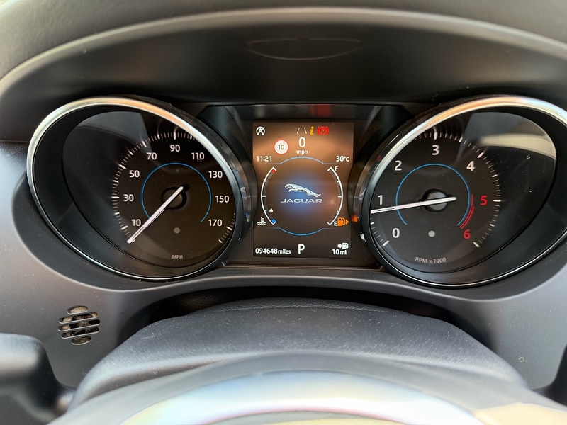 Jaguar D180 Prestige SUV 2.0 Automatic Diesel