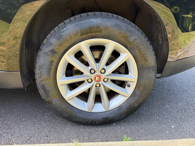 Jaguar D180 Prestige SUV 2.0 Automatic Diesel