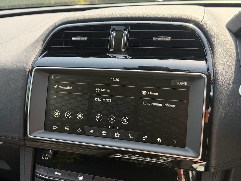 Jaguar D180 Prestige SUV 2.0 Automatic Diesel