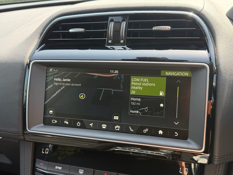 Jaguar D180 Prestige SUV 2.0 Automatic Diesel