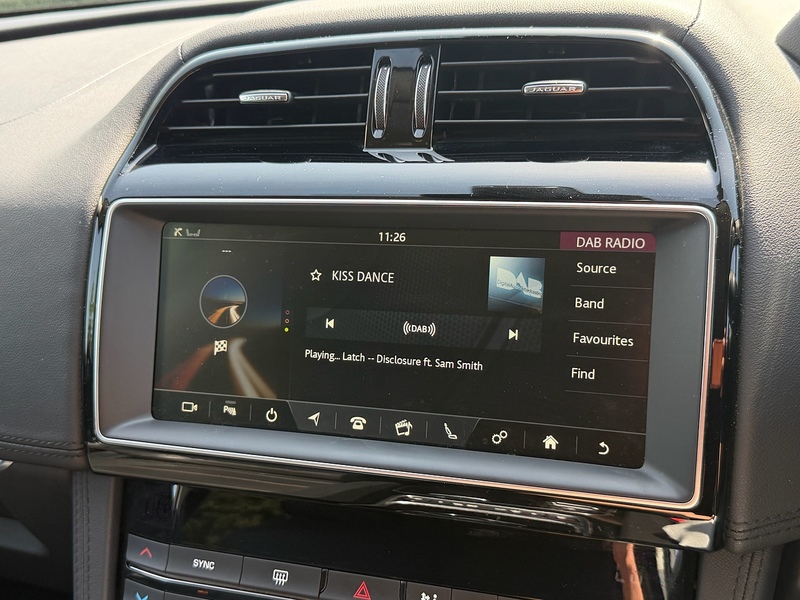Jaguar D180 Prestige SUV 2.0 Automatic Diesel