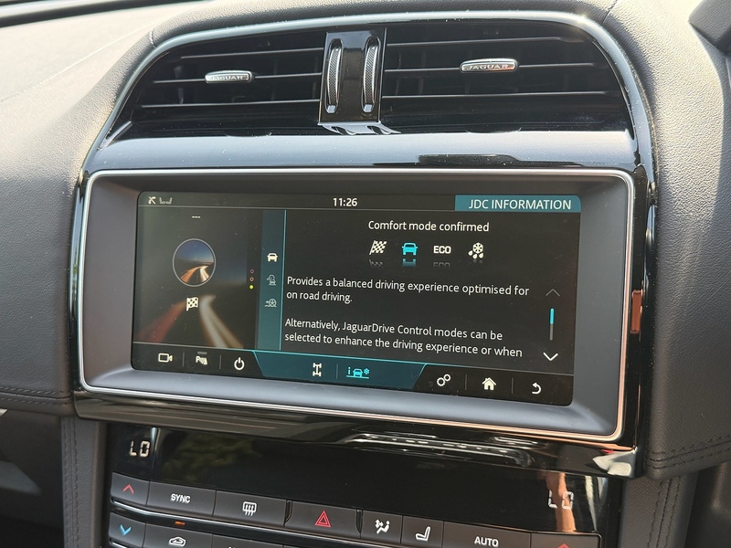 Jaguar D180 Prestige SUV 2.0 Automatic Diesel