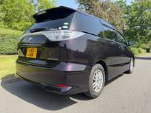 Toyota Estima Aeras 