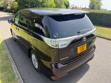 Toyota Estima Aeras 