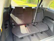 Toyota Estima Aeras 