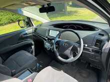 Toyota Estima Aeras 