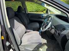 Toyota Estima Aeras 